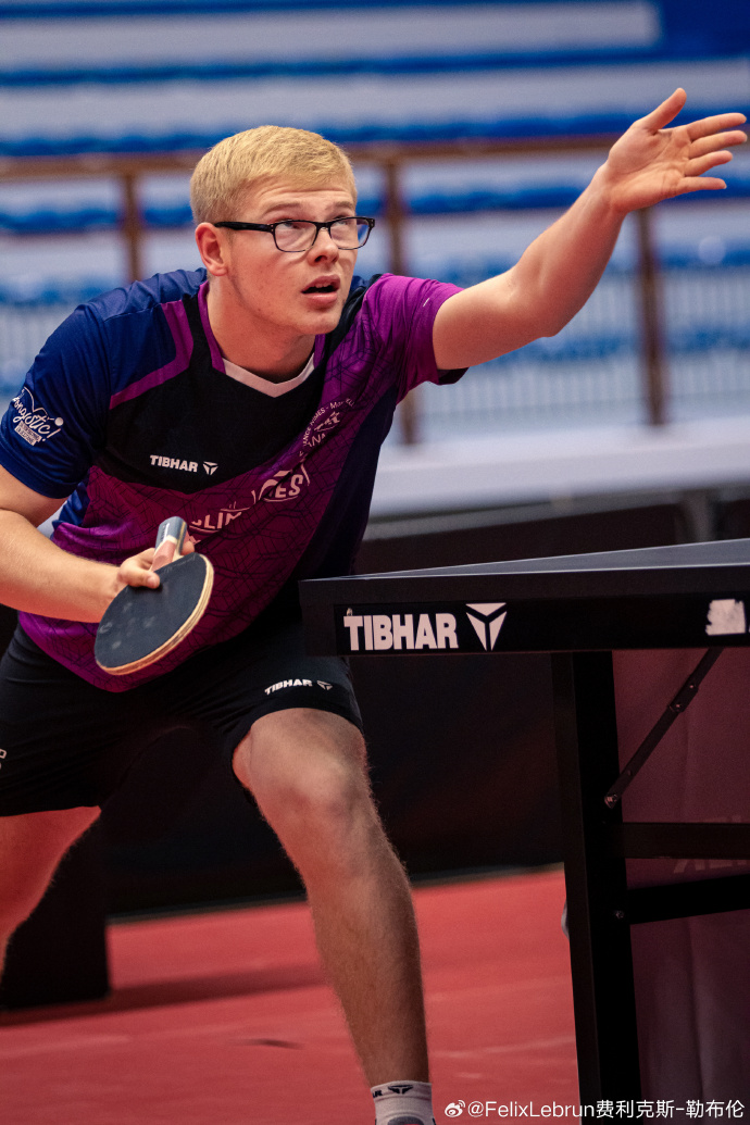 湖北队在比赛中表现非常出色,获得胜利