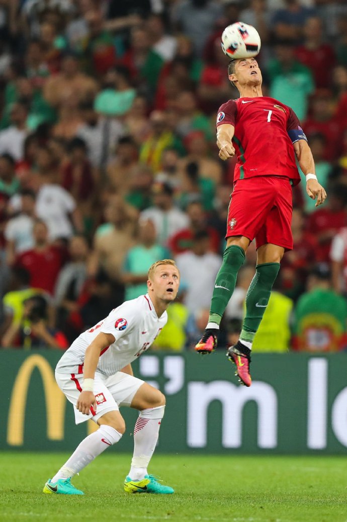 欧洲杯比赛上演悬念大战,胜者晋级了吗