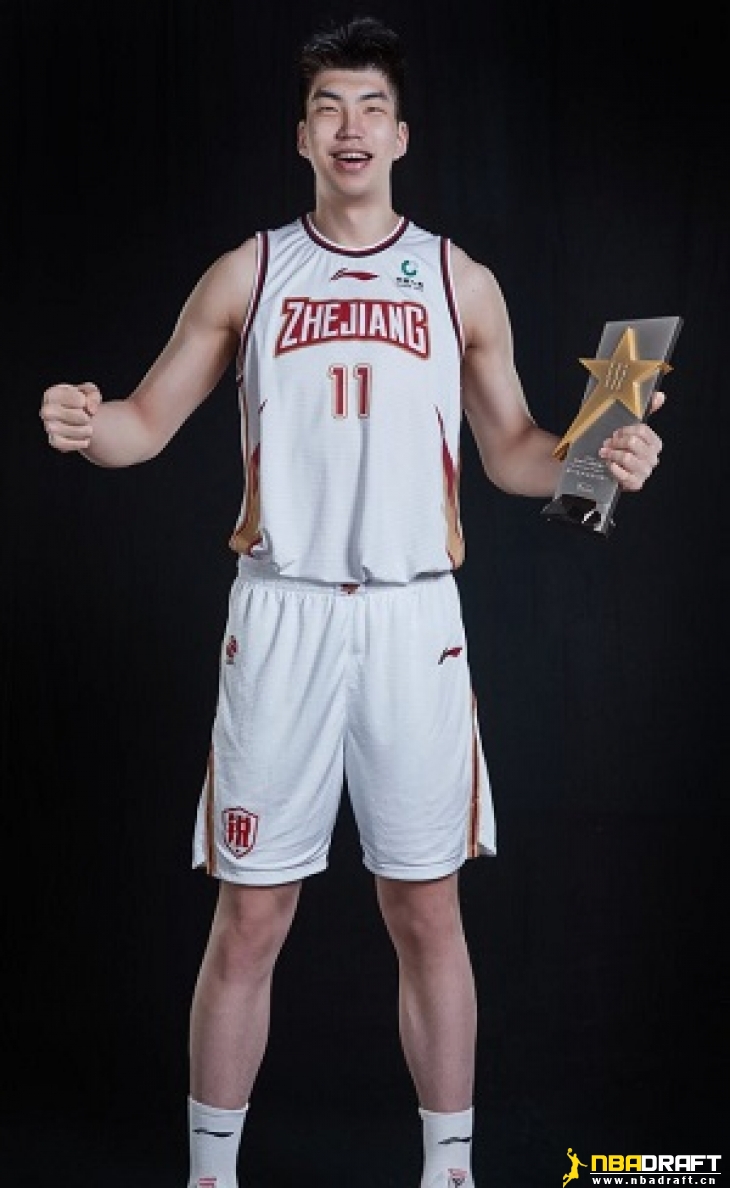 开元-队员表现出色,成为球队的关键人物是