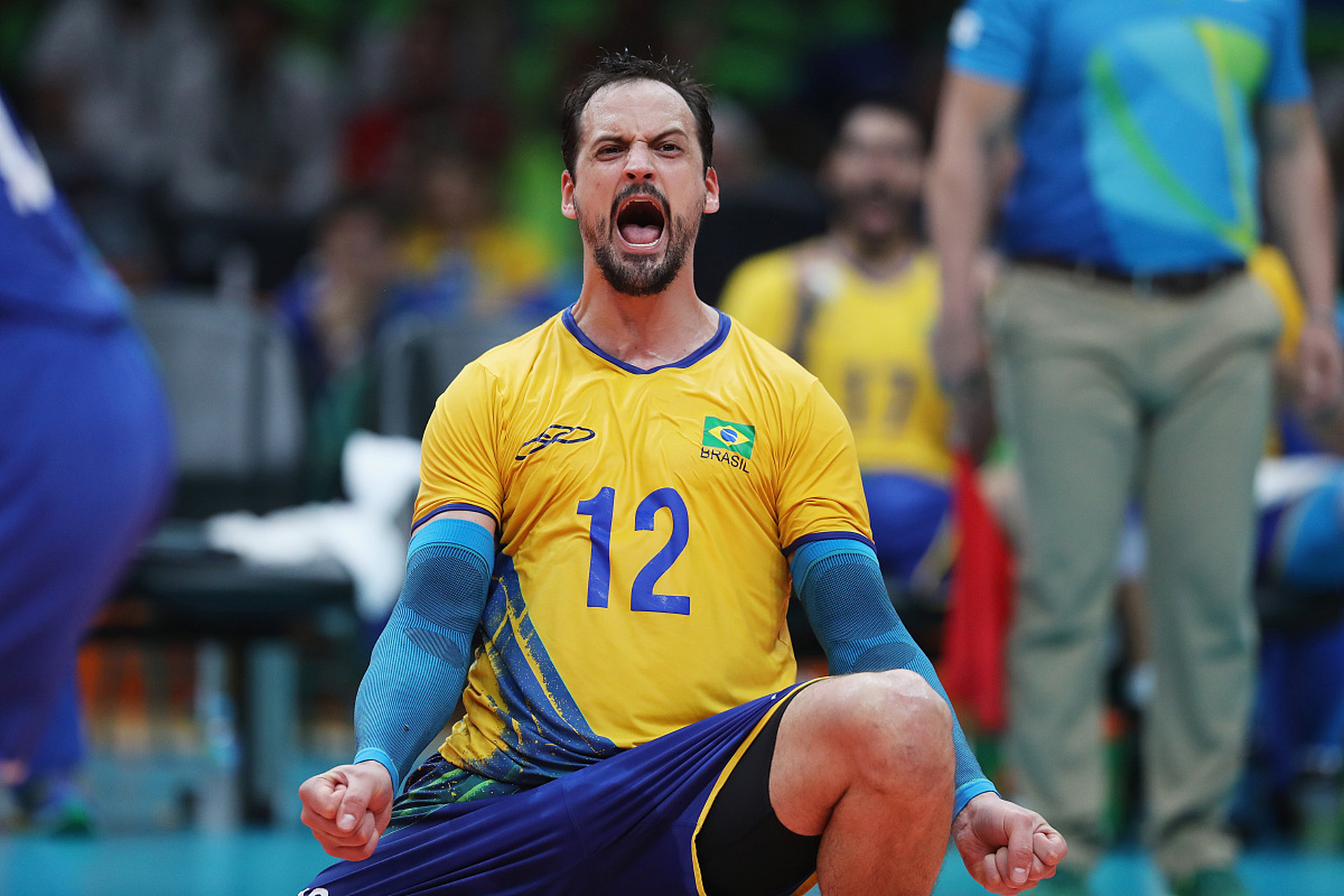 气势恢宏的背景音乐