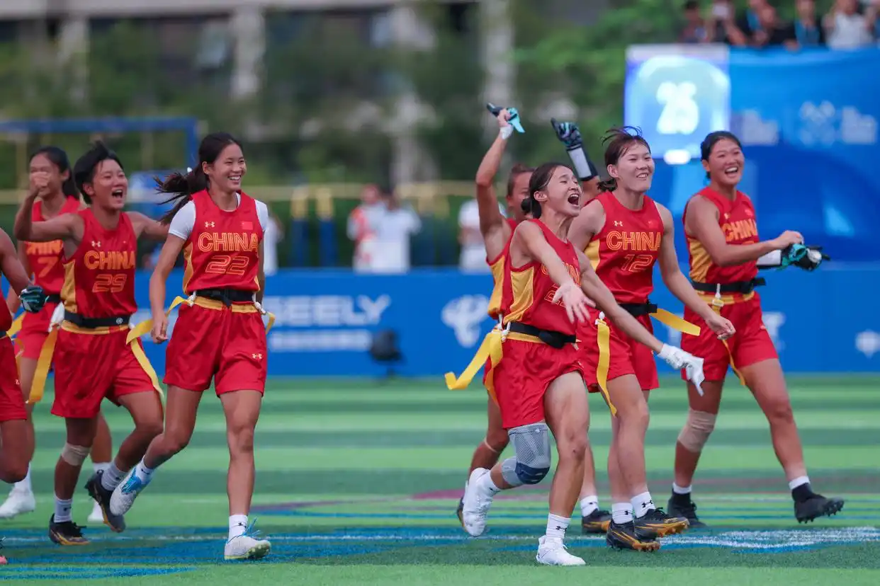 开元棋牌app下载地址-运动员们为冲击最高荣誉做好准备的英文