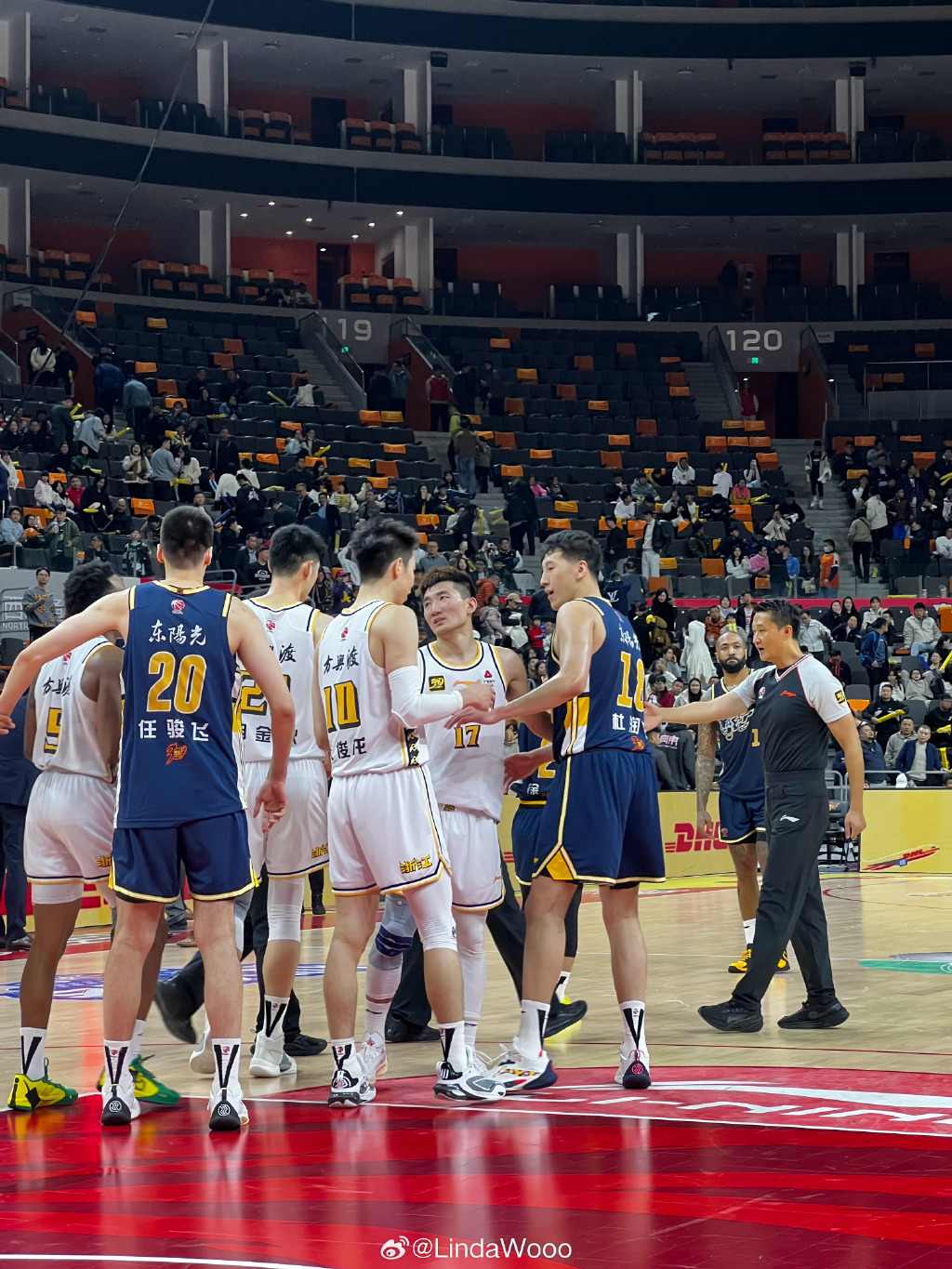 上海大师赛女球迷疯狂尖叫